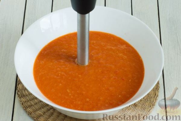 Томатный суп с кабачками и болгарским перцем