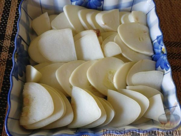 Патиссоны, запеченные с сыром и сметаной