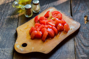 Хрустящие баклажаны с помидорами и кинзой