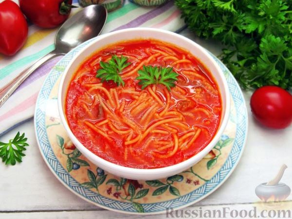 Томатный суп с вермишелью и <!--more-->зелёным луком